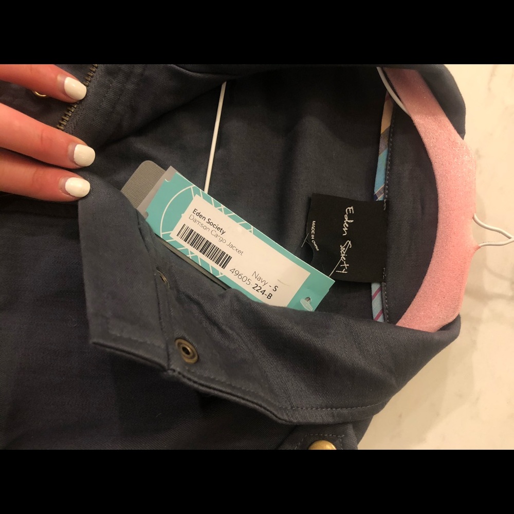 Cinched Jacket - Picture 3 of 4